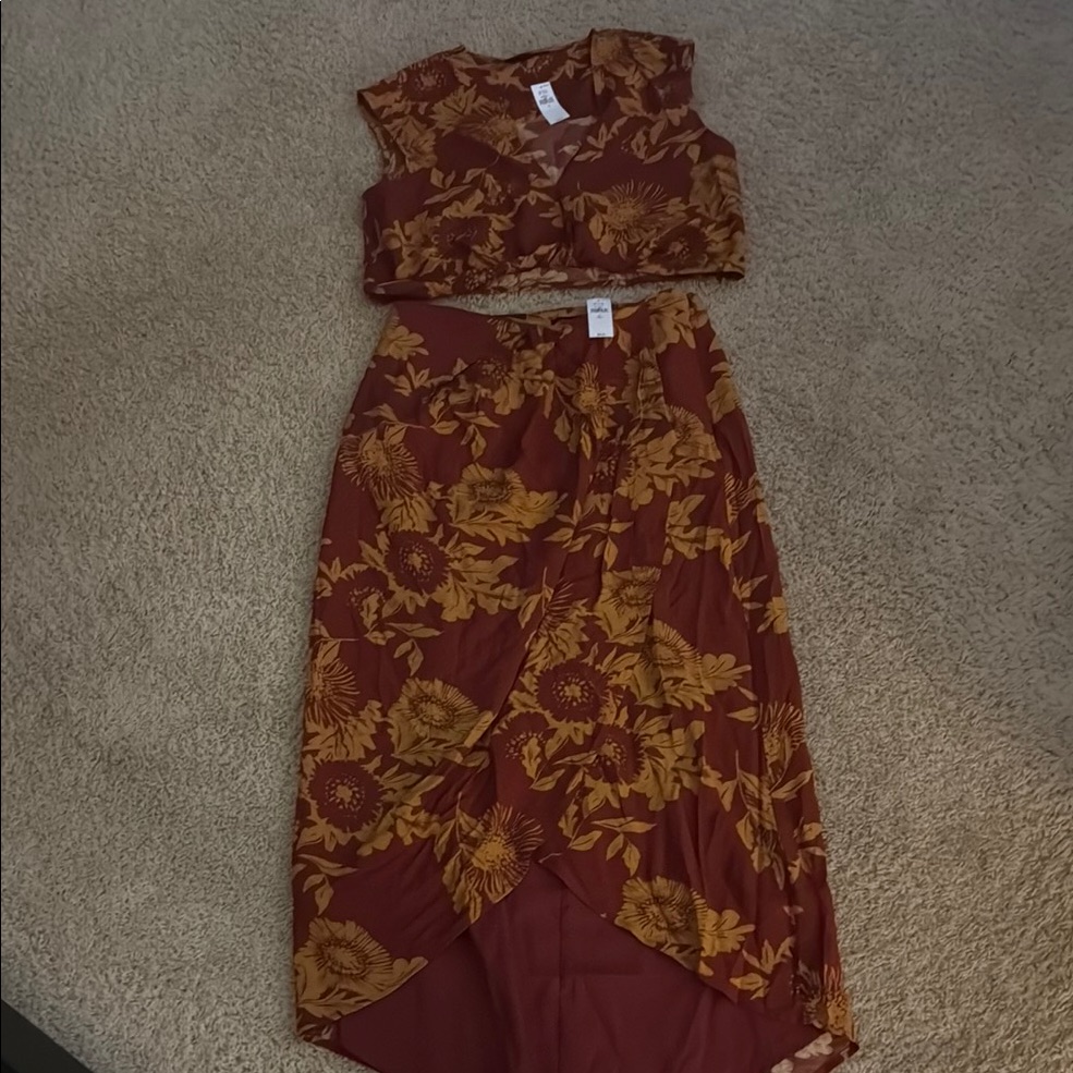 Banana Republic Burgundy And Mustard Floral Set